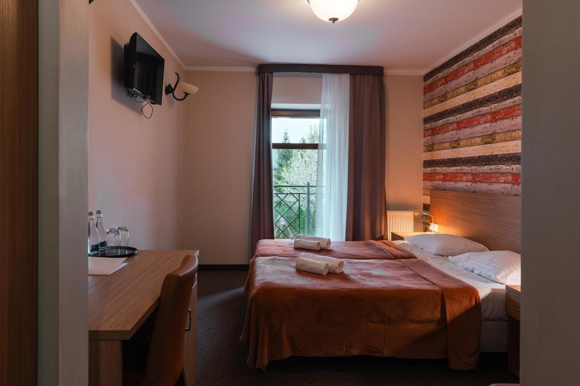 Hotel Pod Figura Ogrodzieniec Esterno foto